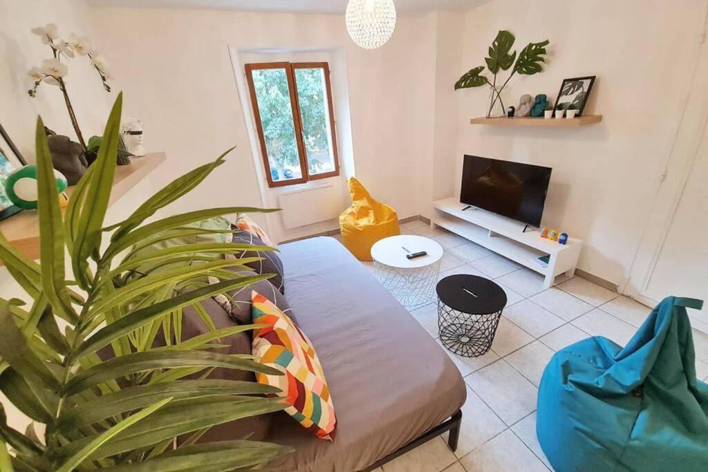 Gregbnb - T2 Design 42M2 - Toulon Est - Wifi Fibre - N5 المظهر الخارجي الصورة